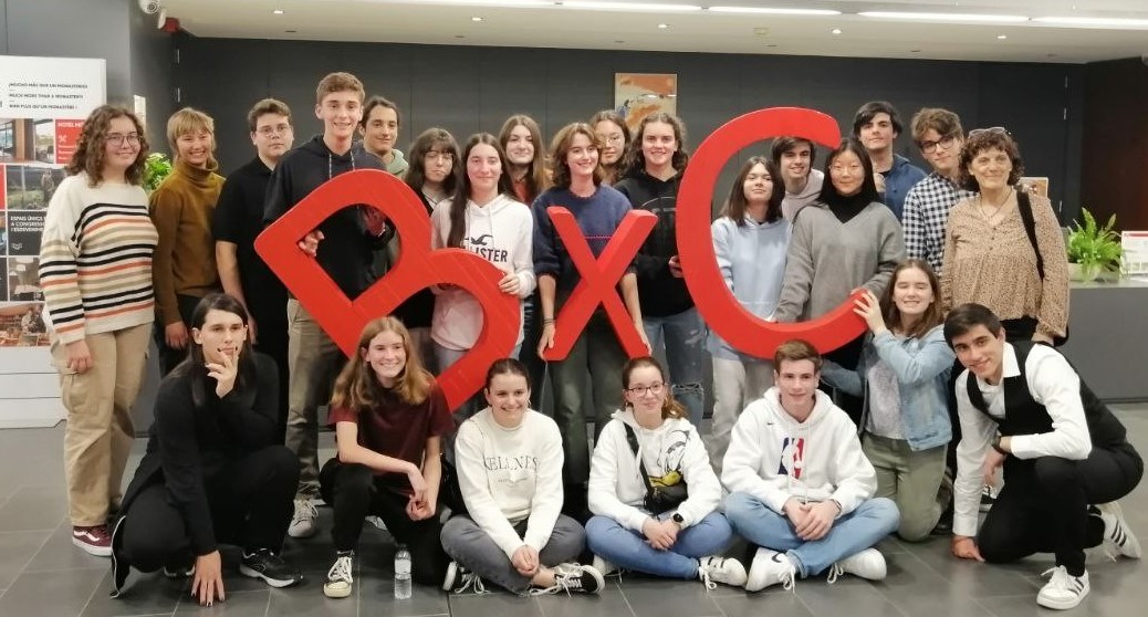 Portada de l'activitat Bojos Matemàtiques curs 2026-27
